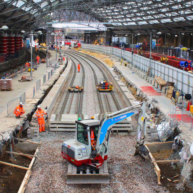 liverpool lime street station