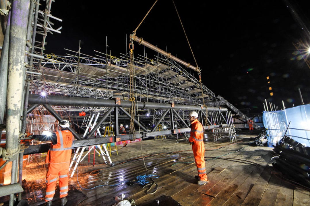 leeds railway station roof