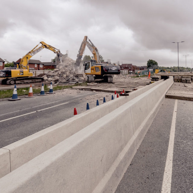 A52 footbridge, Brian Clough Way, Derby, Derby City Council, plant, demolition, demolished, Wyvern Way, Meadow Lane,